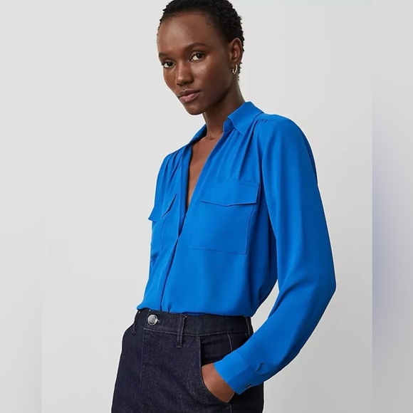 Ann Taylor Tops - Ann Taylor Women’s Blue Camp Shirt Blouse Size M
